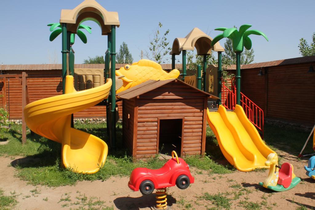 Astana Park Hotel Exterior photo